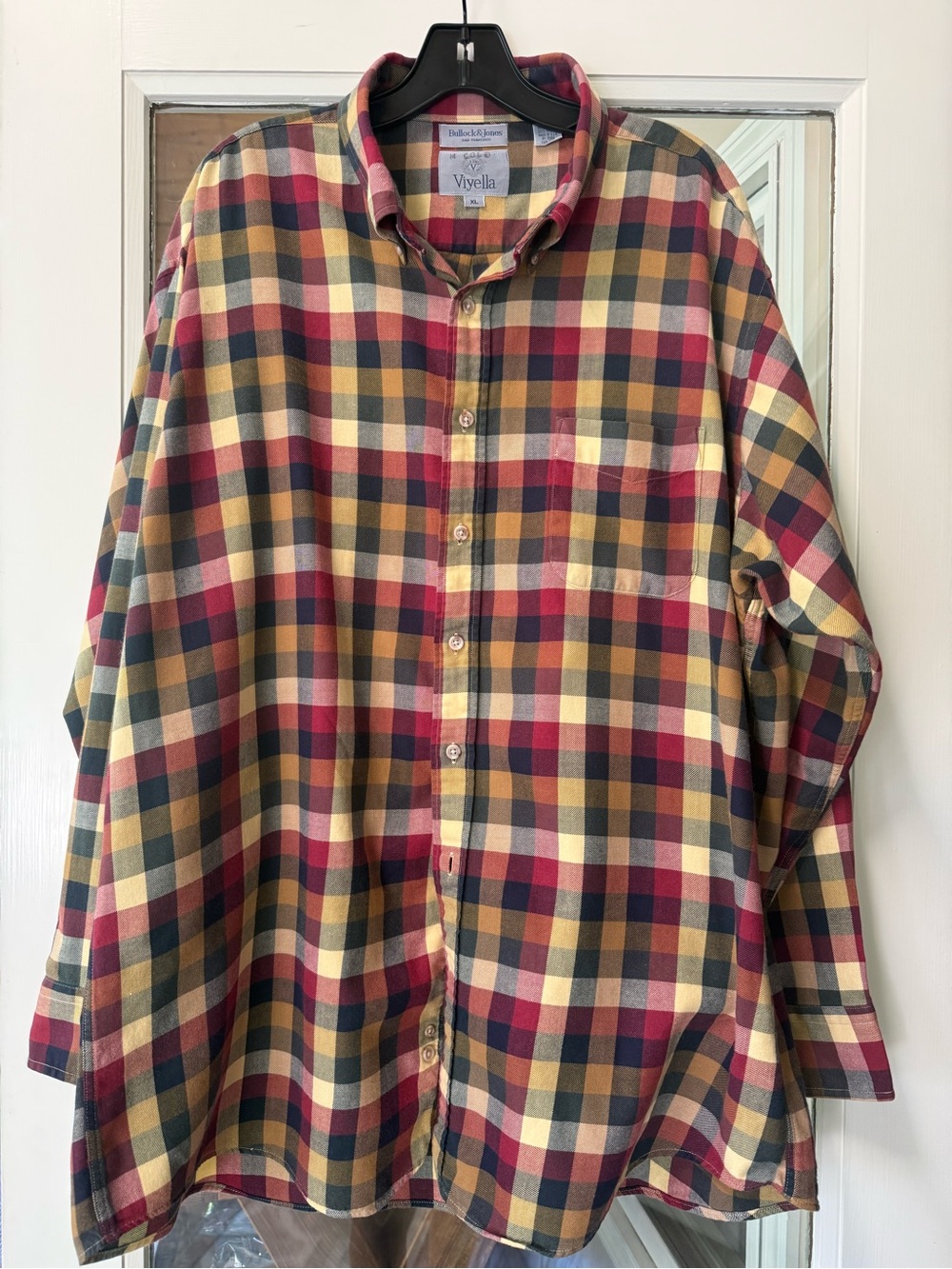 Viyella Bullock & Jones Men’s Red & Mustard Plaid Button-Down Shirt EUC XL SOFT!